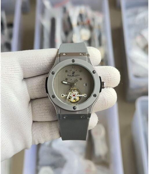 Hublo_t BigBang Tourbillion - J1210